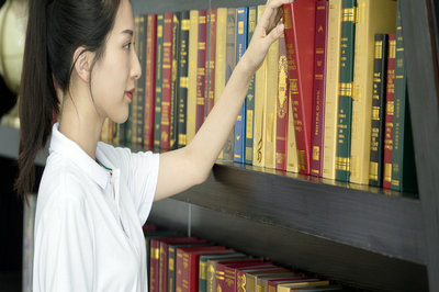 本科無(wú)學(xué)位能報(bào)考上海海洋大學(xué)在職研究生嗎？
